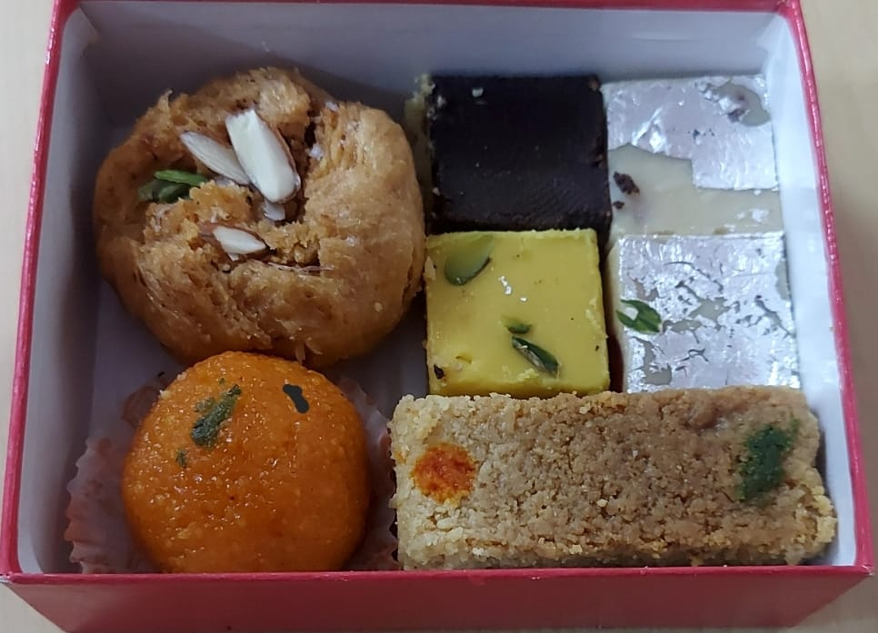 Assorted Gifting sweets(Non kaju) 250 gms