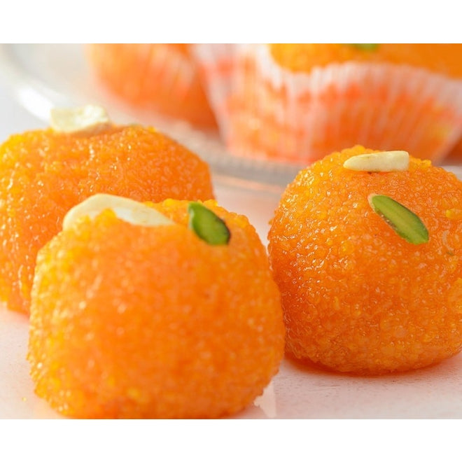 Chakkiwalle Sweets Motichur Laddoo (10 KG in Tray) | Authentic Indian Sweet | Handcrafted Indian Traditional Sweets
