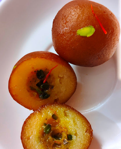 Chakkiwalle Gulab Jamun Stuffed - Big | Made from Home Made Khoya | Pure Desi Ghee Preparation | Fresh on Order